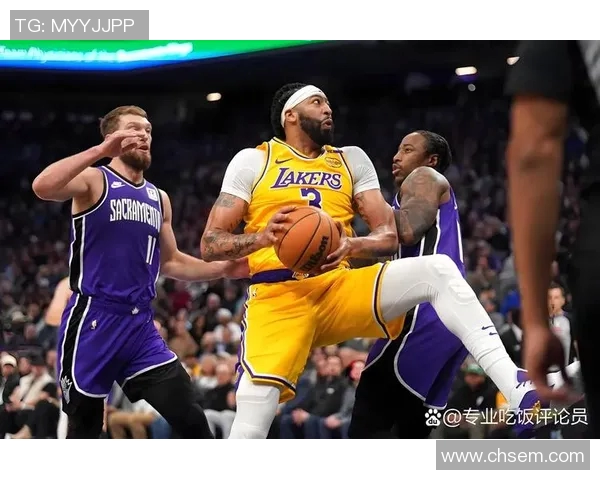 戴维斯佩护目镜复出 独行侠三状元目标总冠军