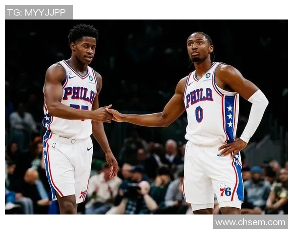 马克西和埃奇库姆合砍53分，联手统治76人下半场进攻端