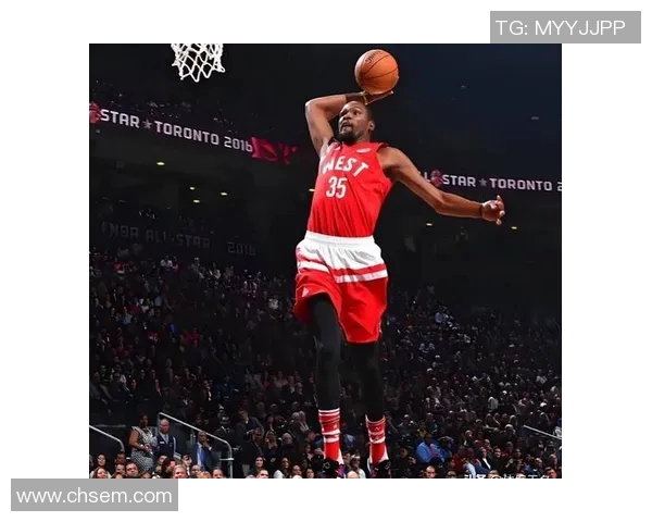 杜兰特：哈登不管去哪球队都围绕他打 他是进攻源泉&能让队友受益