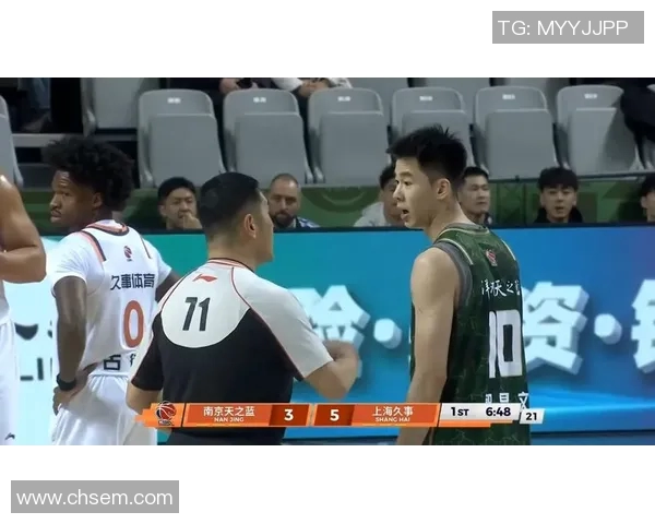 上海vs南京12人名单：张镇麟PK郭昊文，洛夫顿在列