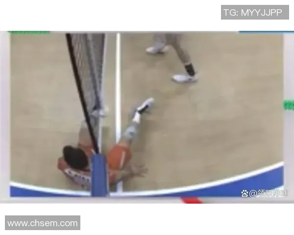 辽宁最后时刻落后3分，边线球发出后出现失误最终遗憾输球